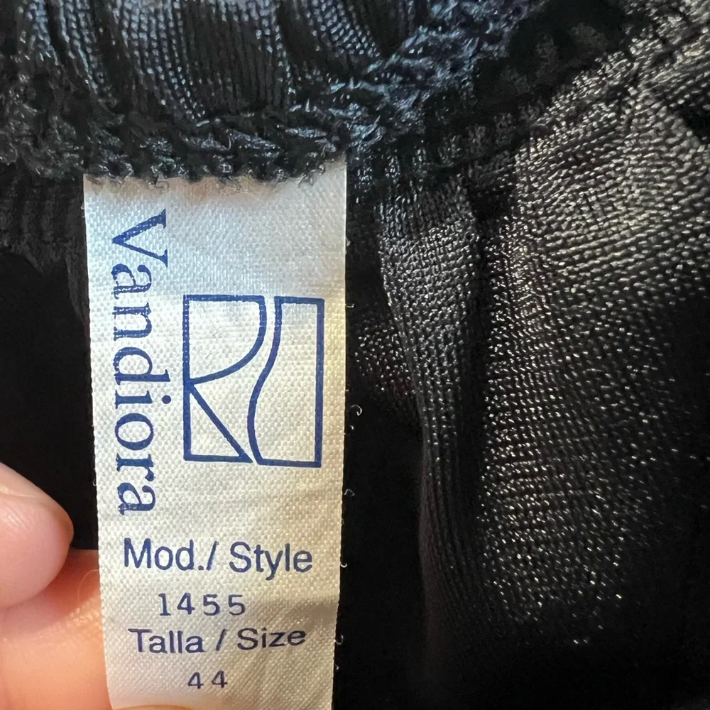 Vandioria vintage black slip with‎ lace trim in front. Size 44